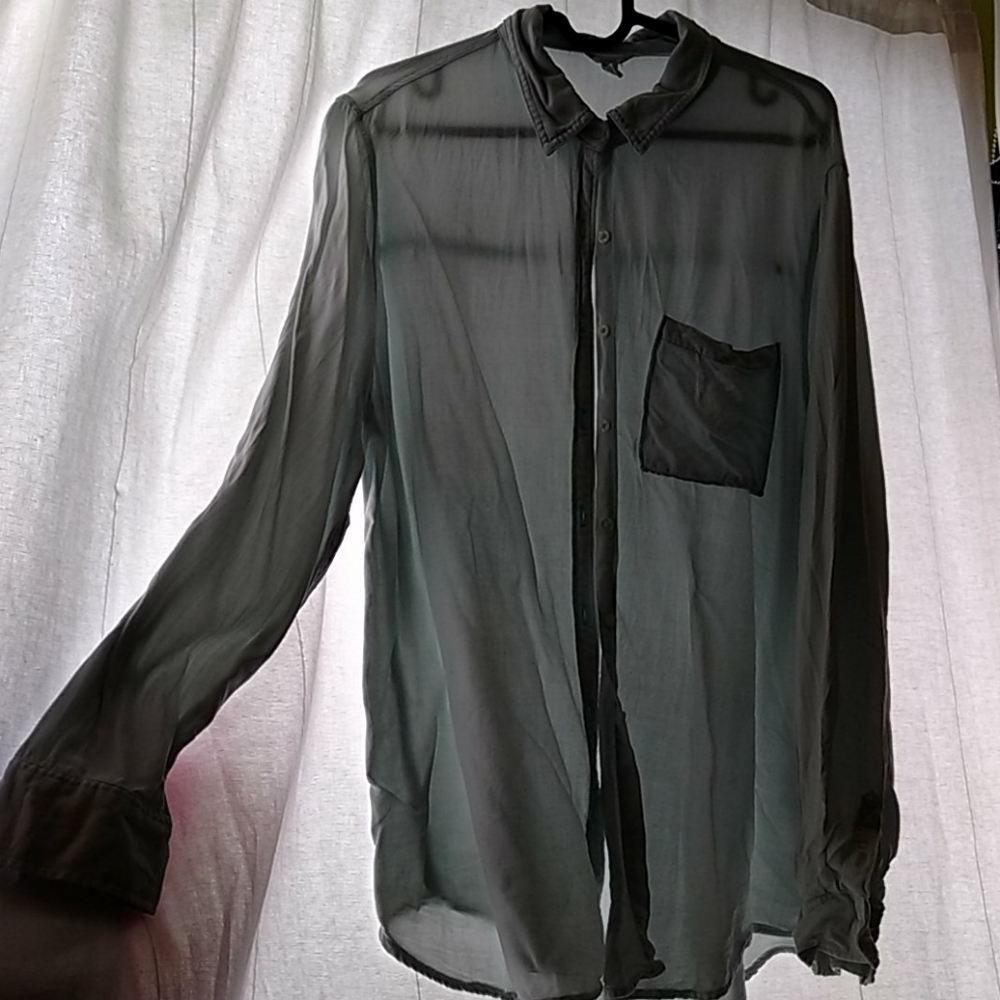 Aeropostale light blue shirt